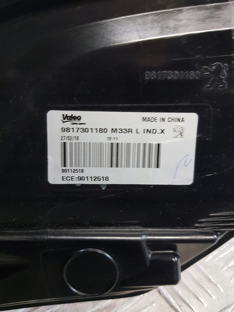 фото №10, Лампа левая задняя оригинальный номер 9817301180 peugeot 301 lift 18r- europa