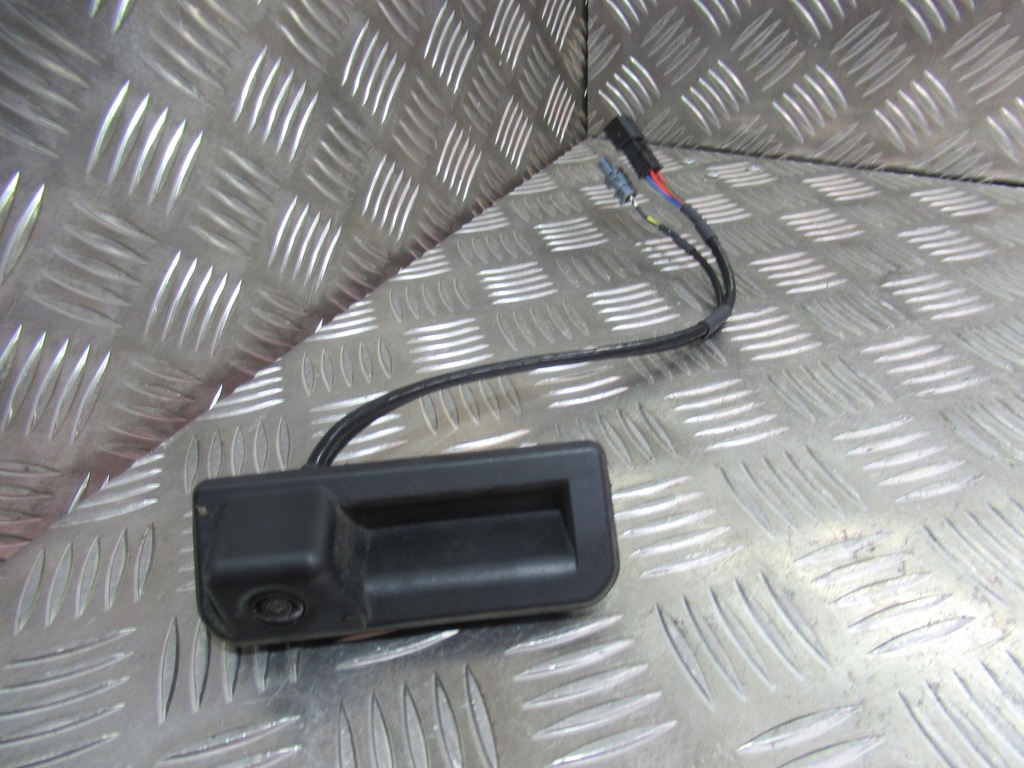 фото №1, Audi a5 8w камера ручка крышки 8w8827566d