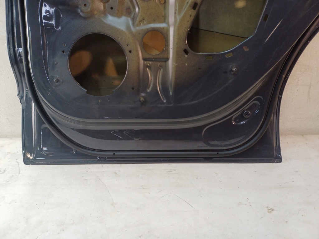 Дверь правый  задняя задняя правое  audi q8 e-tron 18- Оригинал