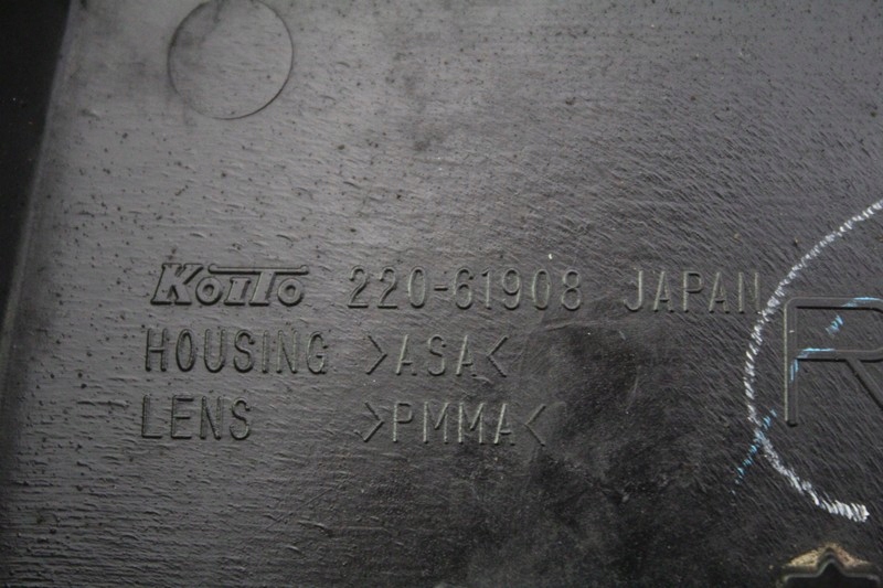 фото №15, Лампа правая задняя задняя mazda premacy 1 i 99r