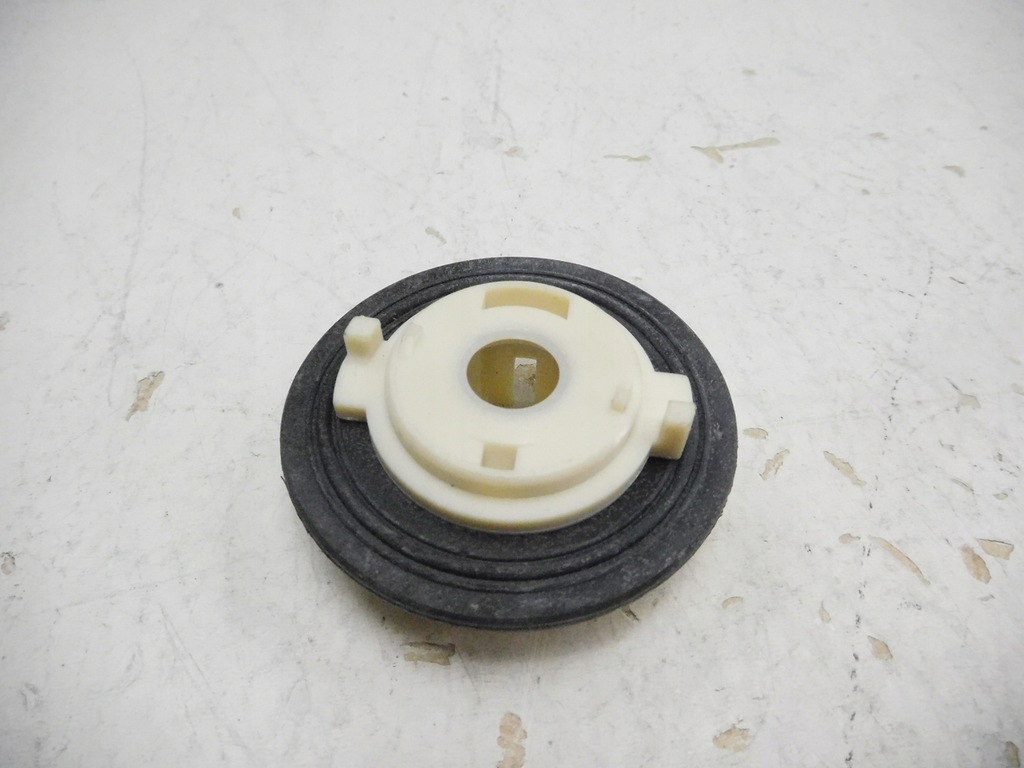 фото №8, Кришка заливної пального з замком citroen c4 1508.c4