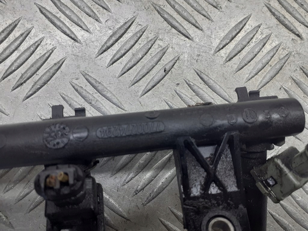 фото №3, Молдинг впрыскная renault thalia i 1.4 7700274294