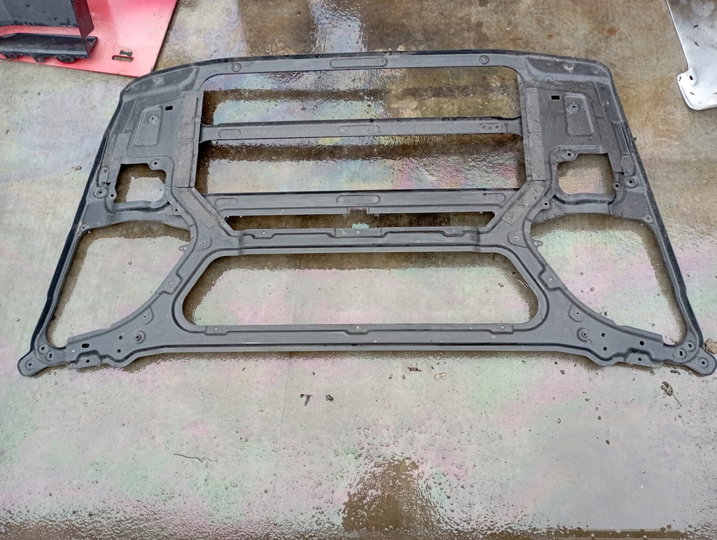 фото №1, Решётка радиатора каркас scania r s 2304022 2365443