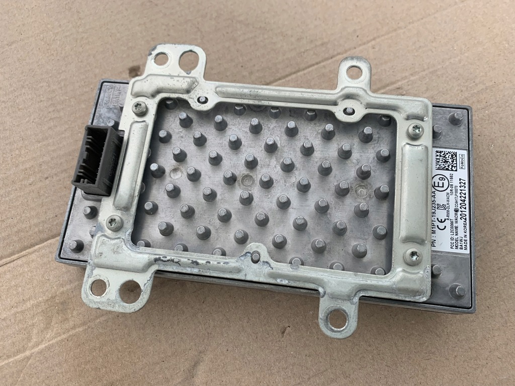 фото №7, Ford mustang mach-e зарядное устройство индукционная оригинал