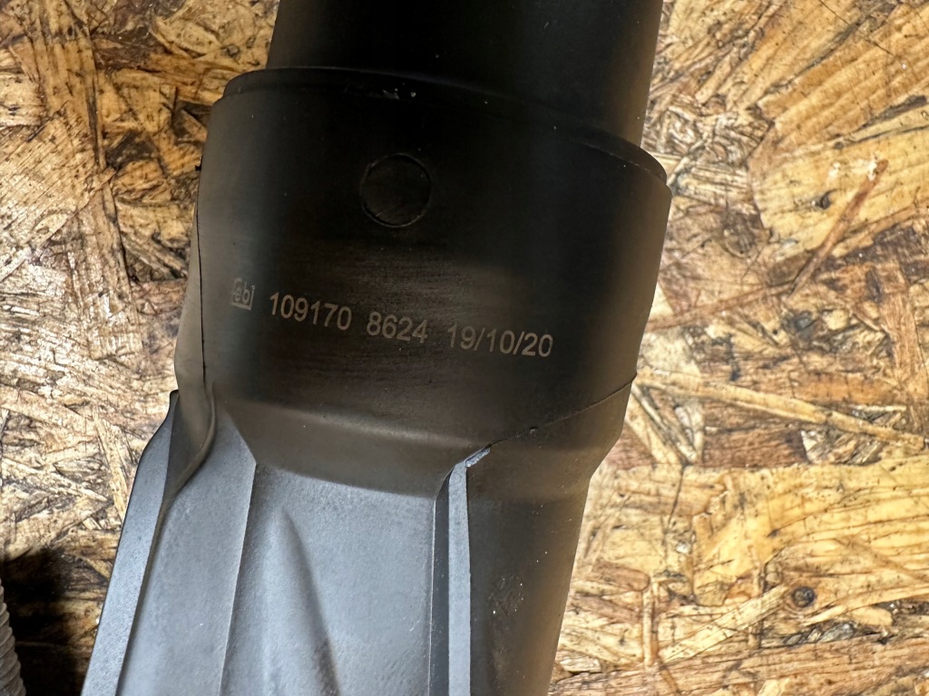 Радиатор масла chrysler jeep dodge 3.6 Киев