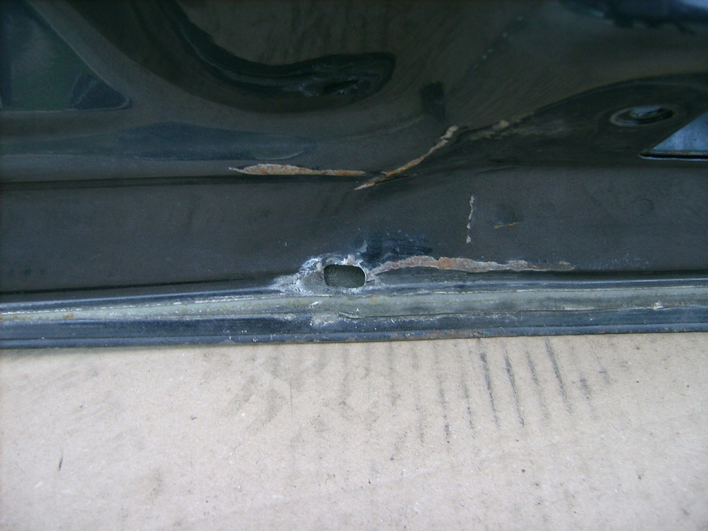 фото №10, Крышка багажника багажника задняя 1e2 toyota avensis verso 01-03r