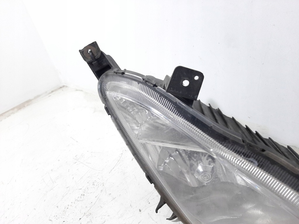 фото №8, Hyundai elantra v lift 1.6 16v 14r протитуманна фара правий 92202-3x230
