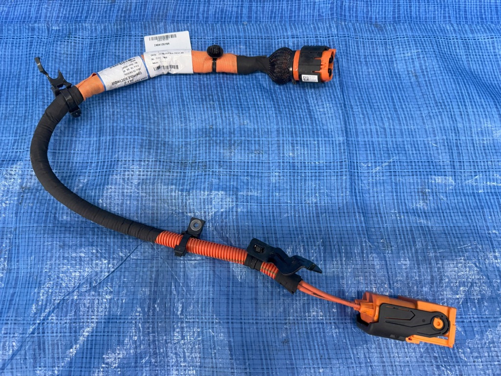 Купить Кабель wysokiego напряжения renault austral 1.2 e-tech 240413579r