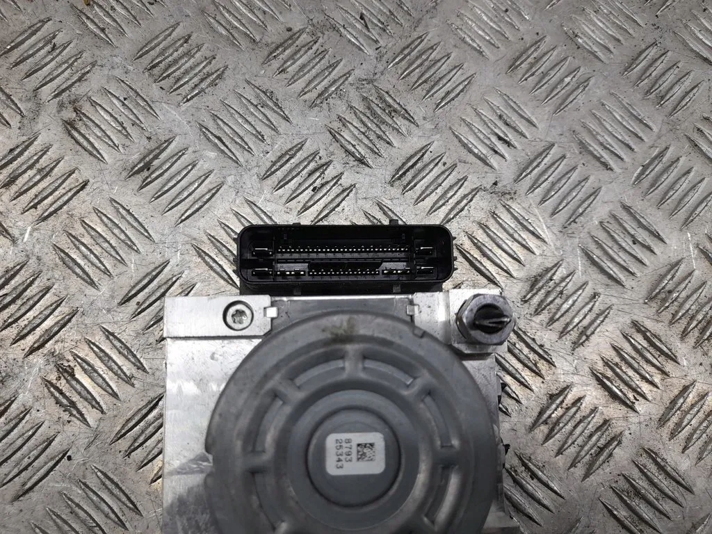 фото №7, Ford mustang vi 2017 с передний насос abs