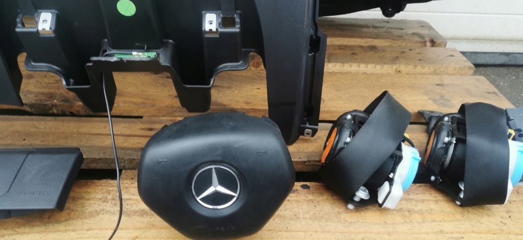 фото №6, Mercedes w246 панель приладів приладова панель консоль панель приладів комплект оригінал