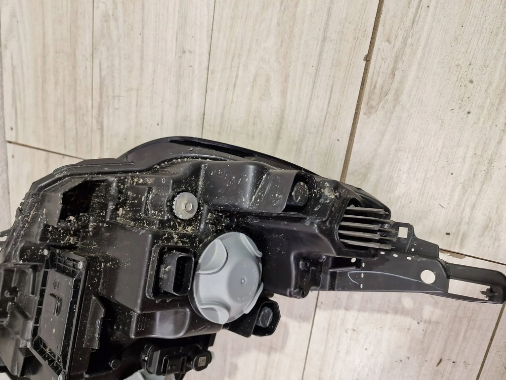 фото №11, Renault kangoo iv лампа левая перед 260608411r