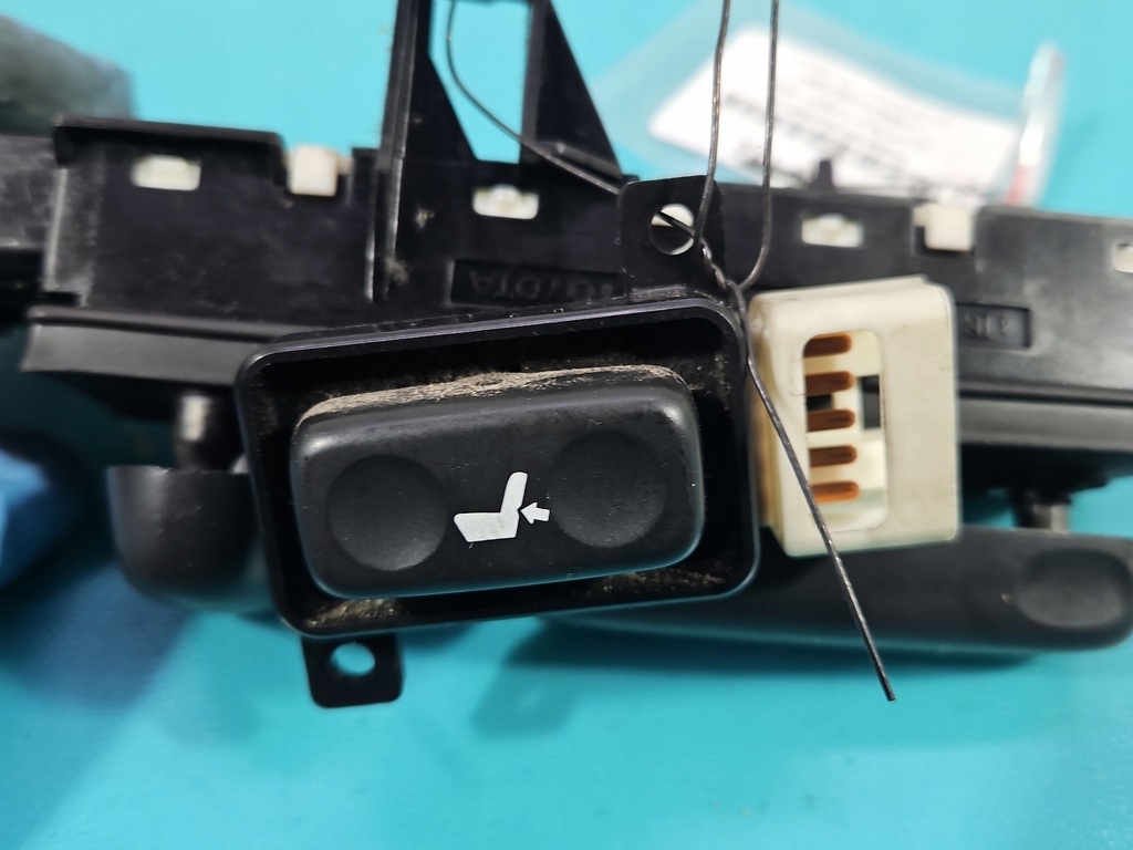 фото №7, Перемикач toyota rav4 iii 05- 18a189