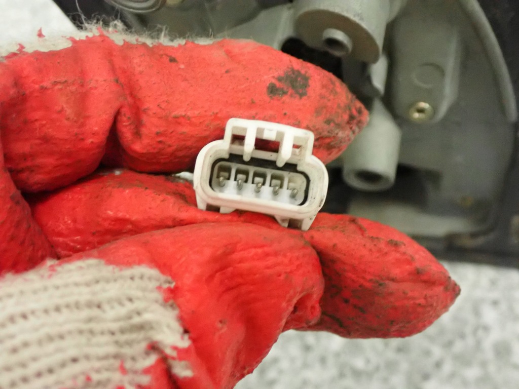 фото №4, Mitsubishi space star зеркало левая электрический