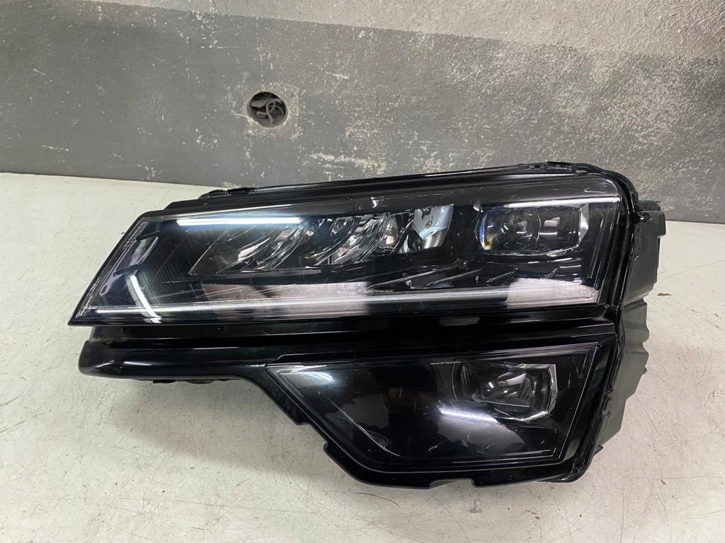 фото №1, Skoda оригинальный номер 57b941015d