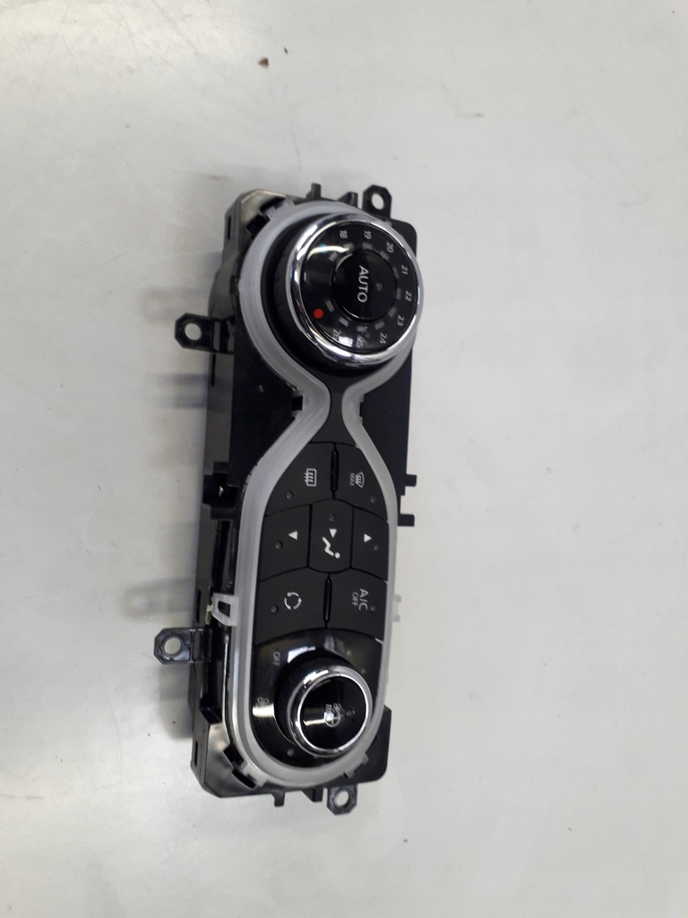 фото №1, Renault clio iv панель кондиционера 275107386
