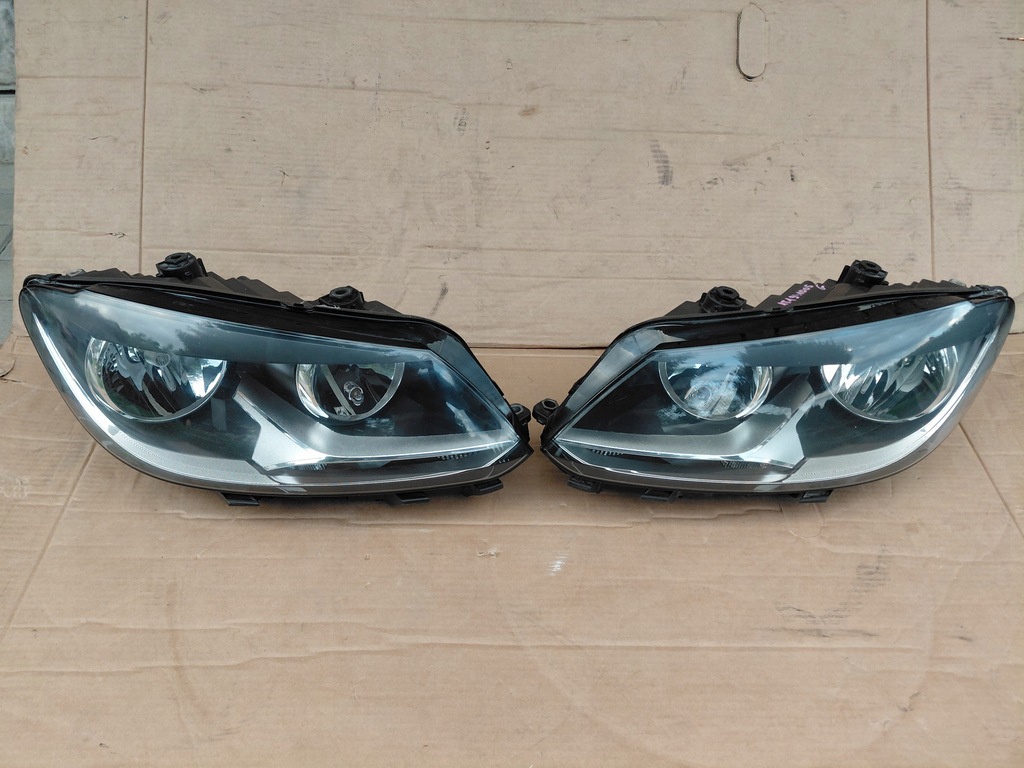 фото №1, Лампа левая правая vw touran ii