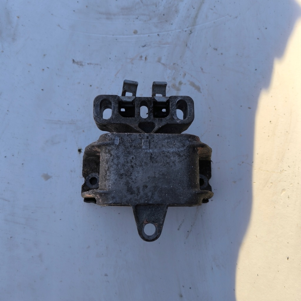 фото №1, Подушка двигуна bora golf iv audi 1j0199555