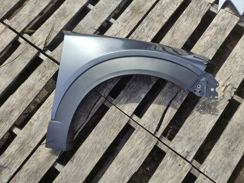 фото №1, Mazda cx-30 крыло правый передний перед молдинг накладка