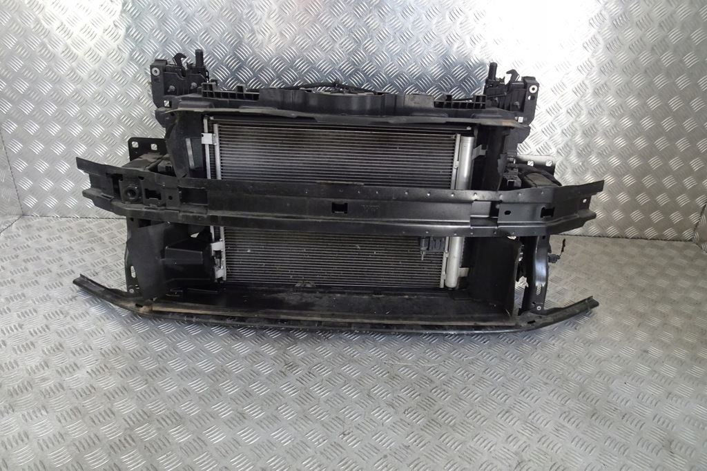 фото №12, Vw taigo r-line 1.0 tsi - kompletny перед