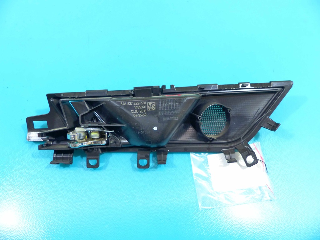 фото №3, Ручка внутренняя задняя правая skoda rapid 5ja837222