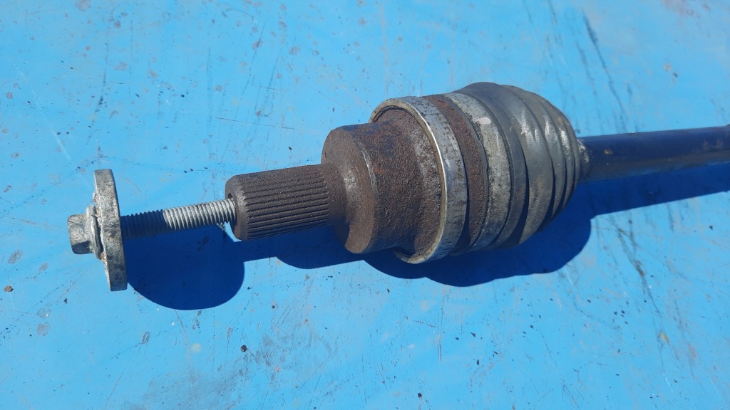 фото №2, Привідний вал задня 31259504 volvo xc60