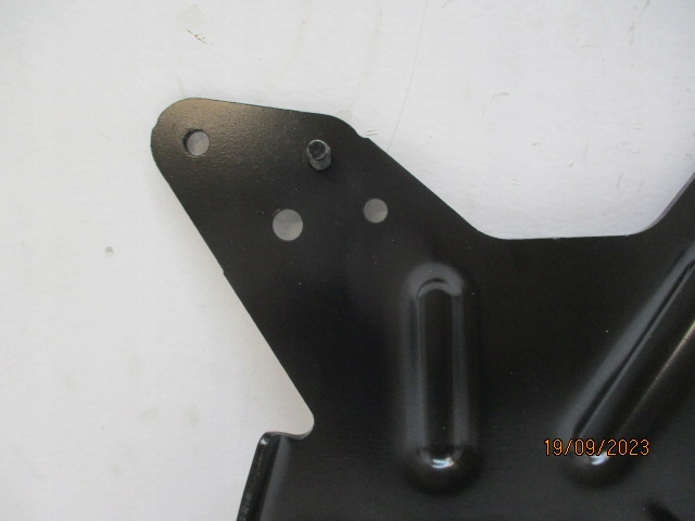 фото №7, Peugeot 208 ii кронштейн основа радара 9811673380