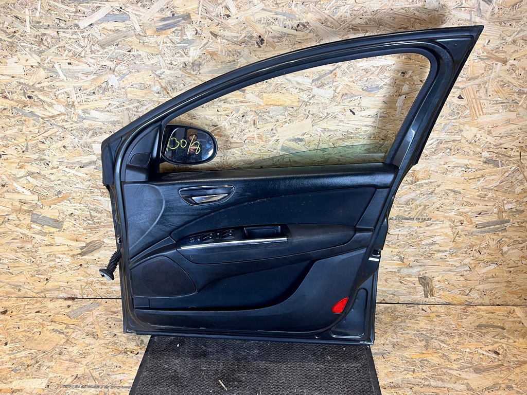 фото №5, Дверь передние правое lancia delta 488 код лакокрасочного покрытия: 284