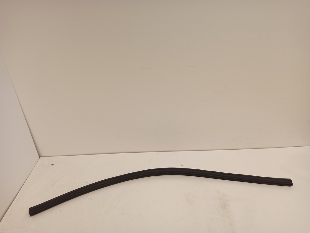 фото №4, Dacia duster 2 прокладка дверь, порог, багажника ,уплотнители