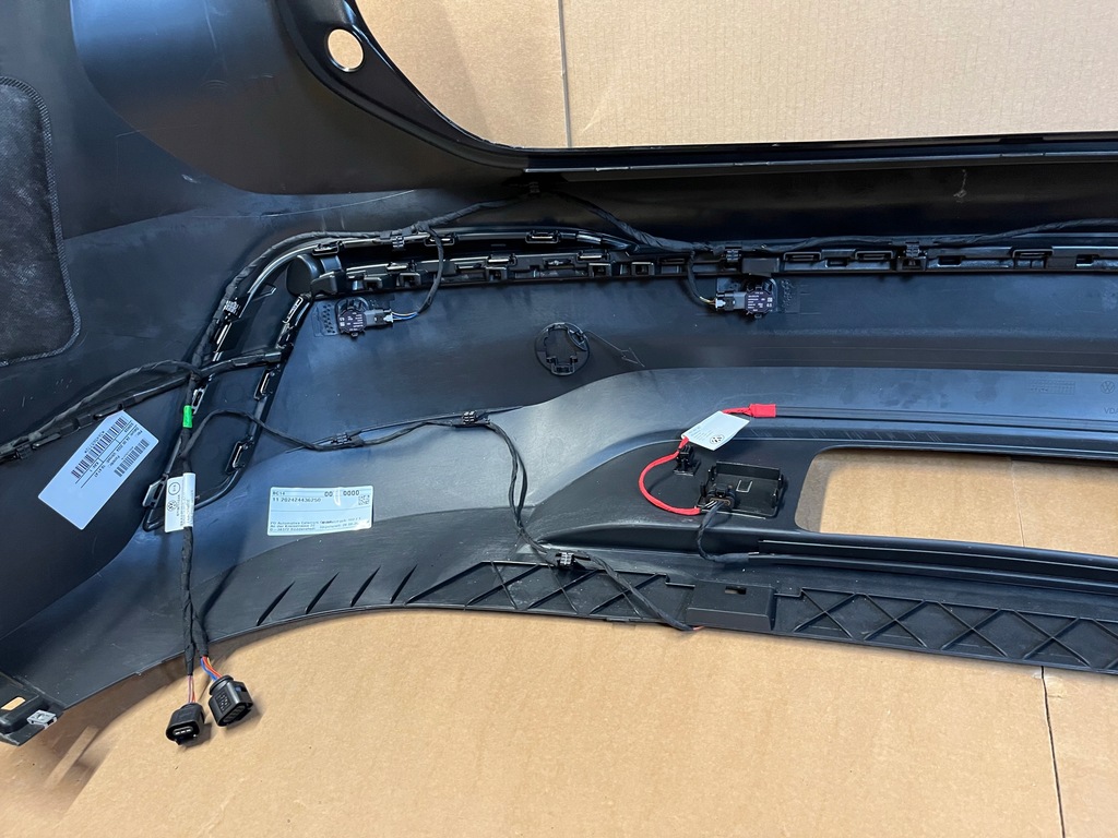 фото №10, Задний бампер задняя vw tiguan iii 2023-2025 vw tiguan 571 6xczujnik pdc хром