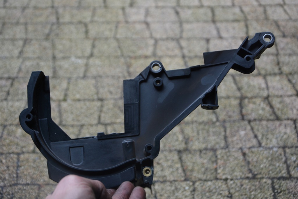 фото №4, Крышка клапанов citroen berlingo m06042a190