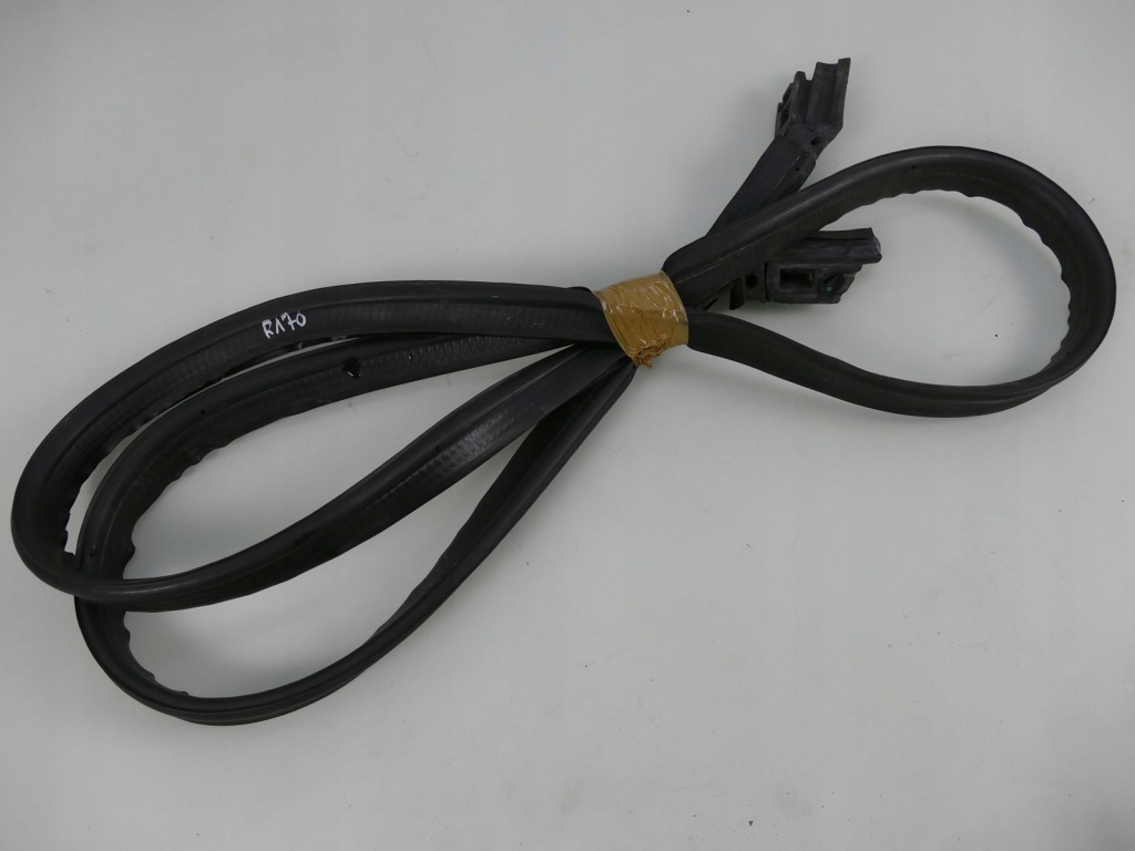 фото №1, Mercedes slk r170 прокладка кришки багажника 1707500098