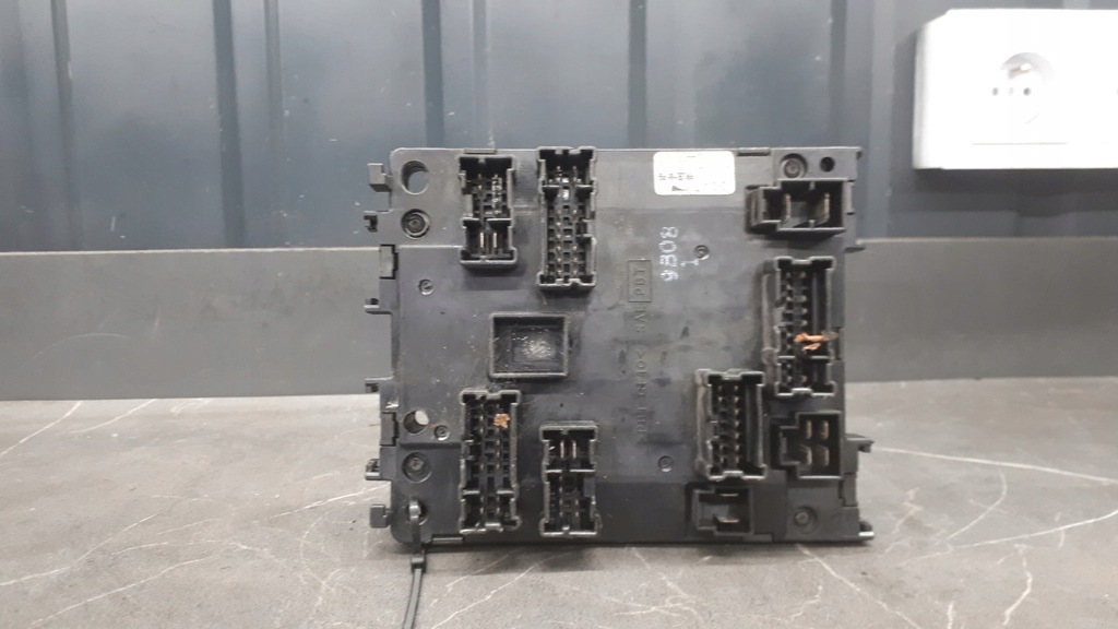 фото №9, 243502n300h коробка запобіжників реле nissan almera n15