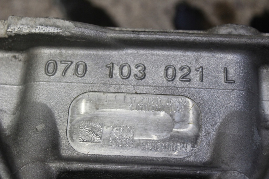 фото №9, Vw t5 03-10r 2.5tdi bpc блок двигателя 070103021l номинал