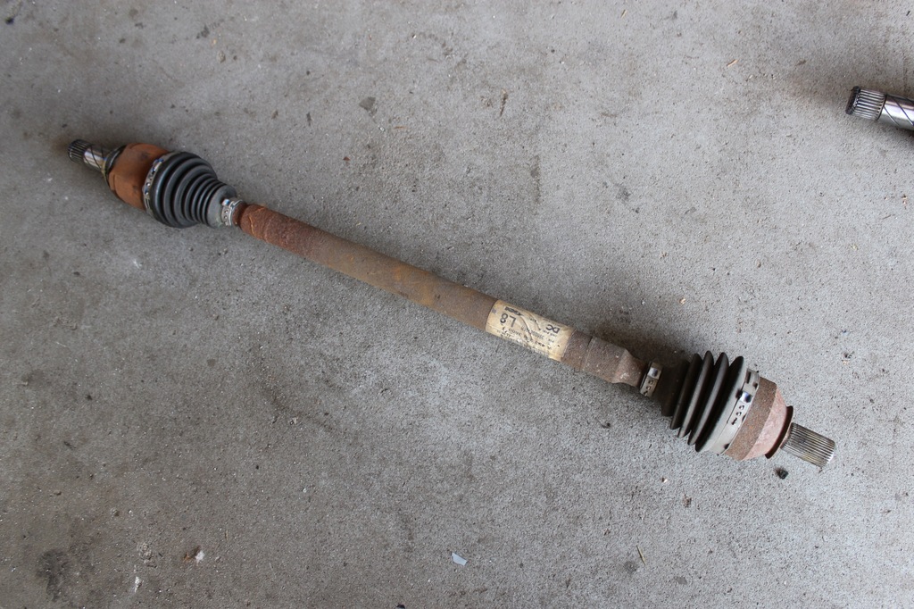 фото №1, Renault twingo iii smart forfour 0.9 привідний вал правий задня