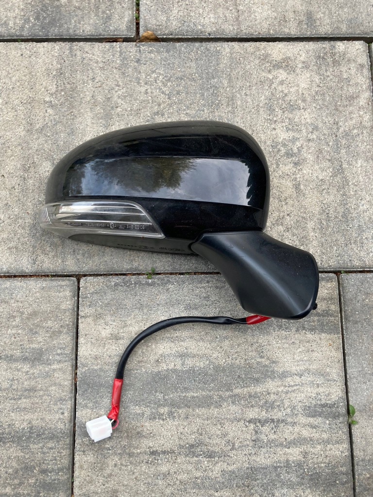 фото №1, Toyota prius plus зеркало правое europa оригинал