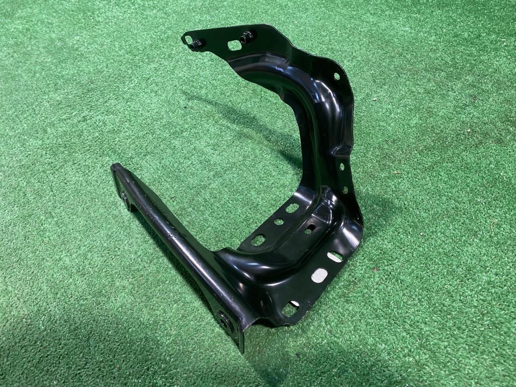 Купить Vw tiguan ii 5na кронштейн кронштейн крыла правый перед 5na821136b