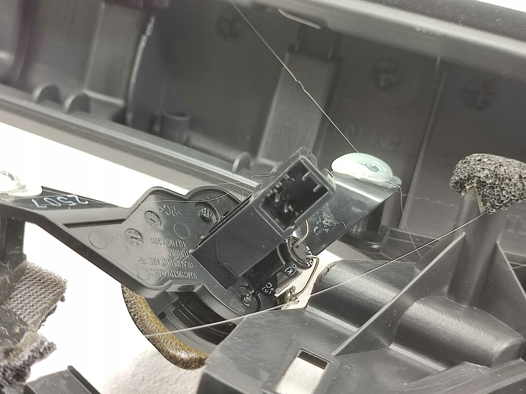 фото №13, Обшивка двері правий перед kia sportage ii 2008-2010 823020z030 oem