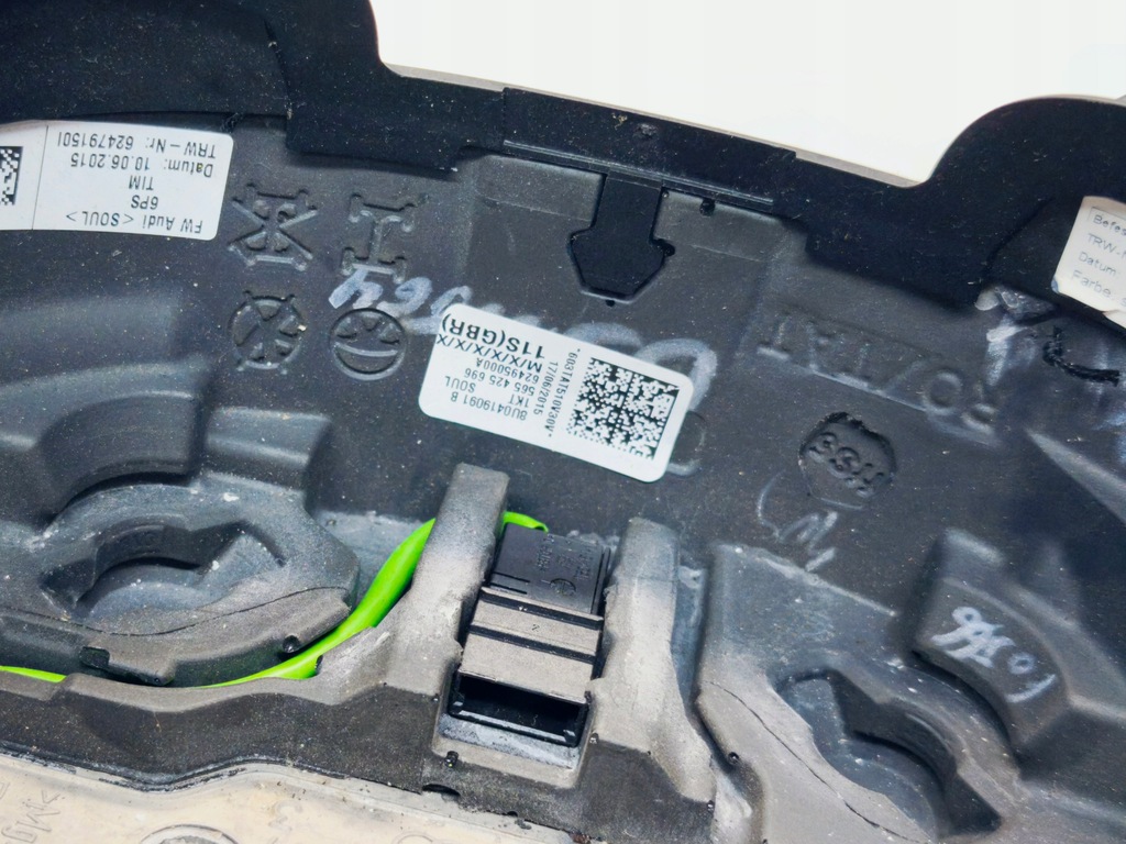 фото №9, Повітропровід шкіра мультифункція audi q3 8u 8u0419091b 1kt soul 1/25