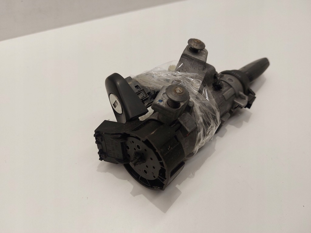 фото №11, Volkswagen transporter - caravelle t5 2012 замок зажигания