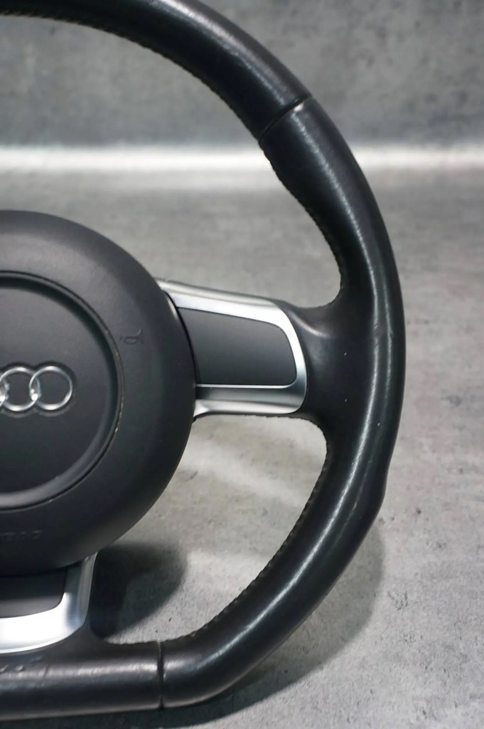 фото №9, Воздуховод кожа кожаный срезанная подушка подушка безопасности audi tt a3 8p lift s3 tts