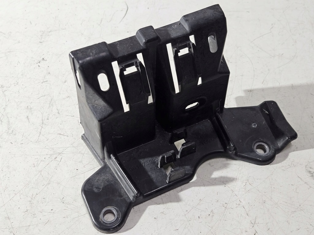 Купить Кронштейн коробка предохранителей peugeot expert iv 9814736280