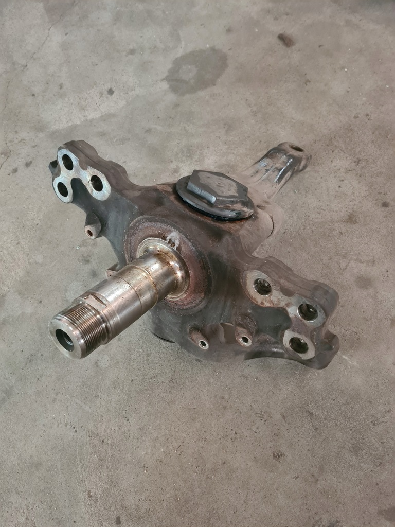 фото №1, Поворотный кулак левая volvo fh 4 fm 4 fh 5 fm 5 renault gama t fi 58 22848432