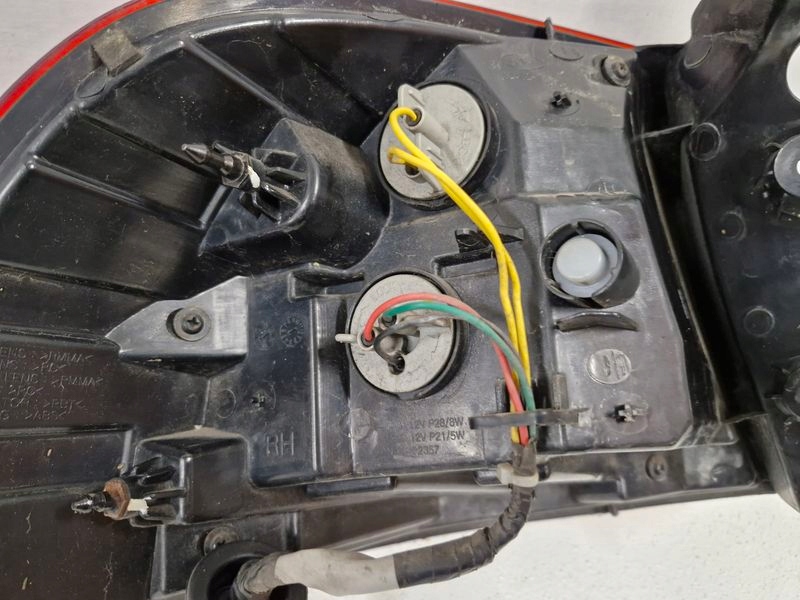 фото №8, Kia rio 3 iii hb лампа правый задняя правая задняя 92402-1w2