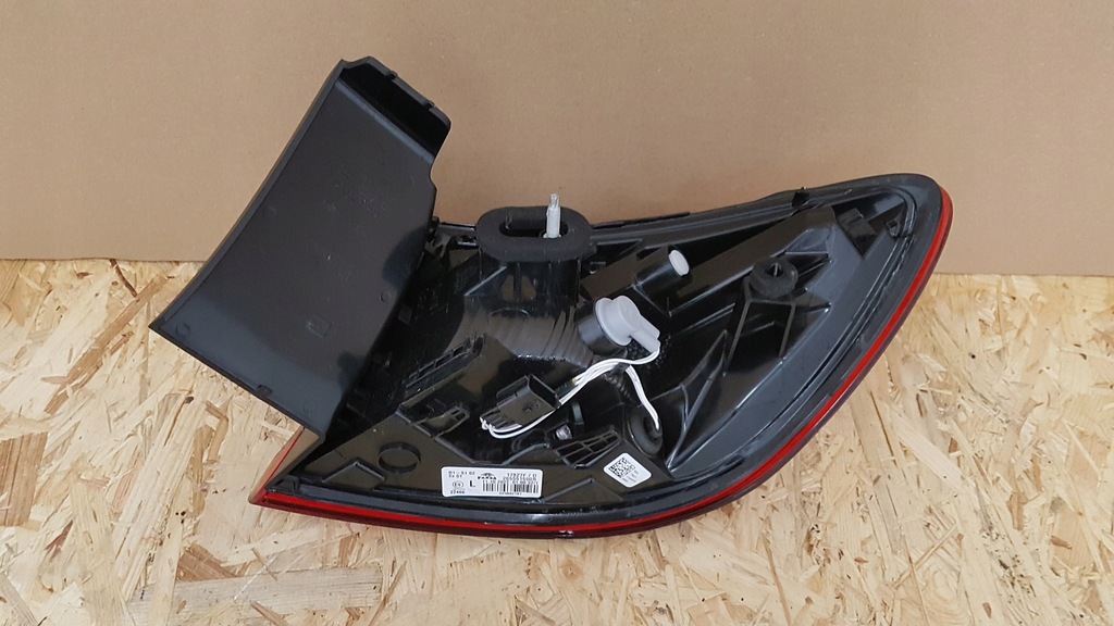 фото №6, Лампа задняя левая renault clio v led 5d