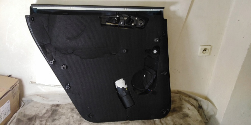 фото №9, Audi q7 4l обивка дверь правый задняя 06r oryg