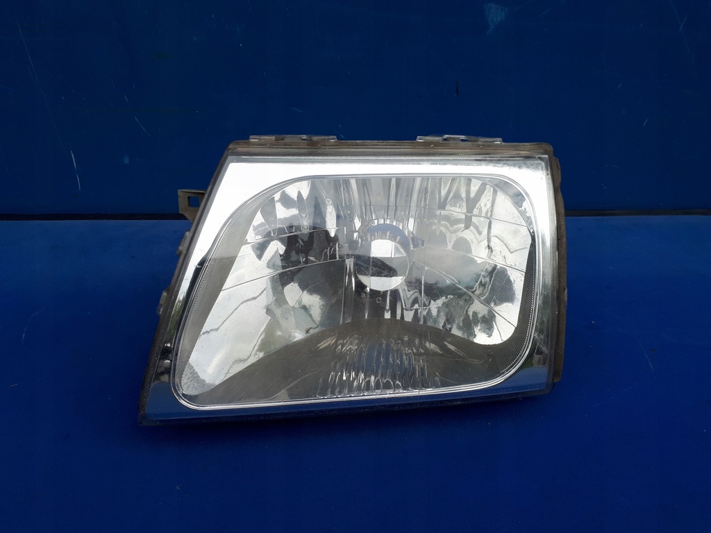 фото №1, Toyota hilux 02-05 2002-2005 фара лампа левая