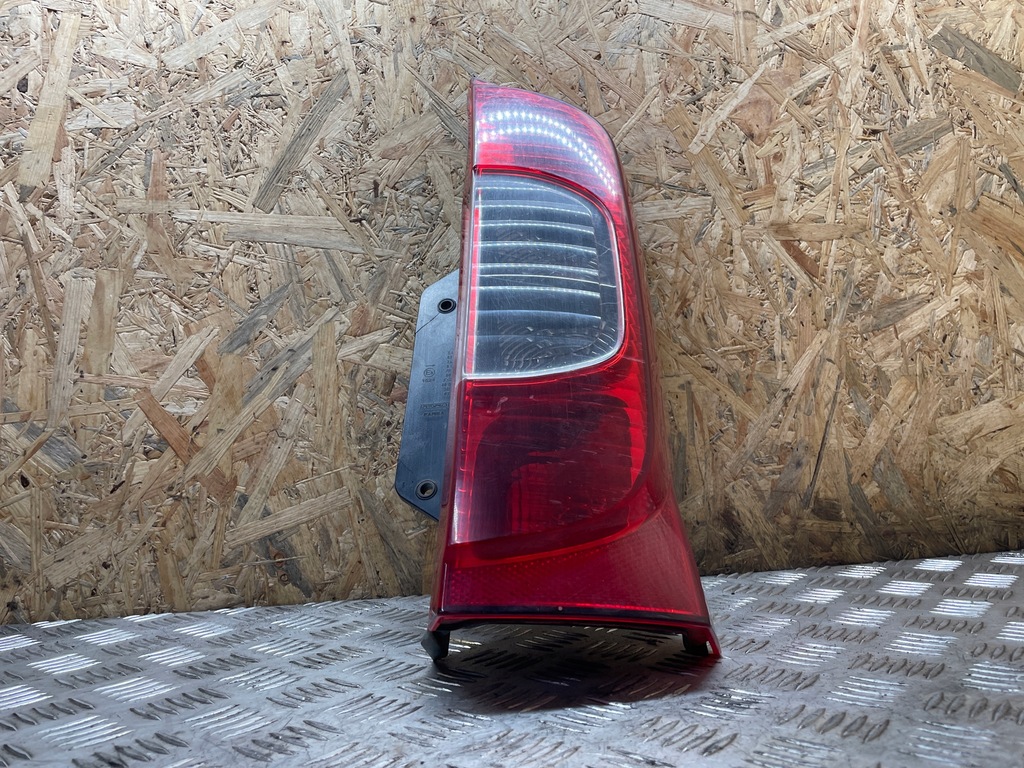 фото №5, Лампа задняя правая peugeot bipper 1,4hdi