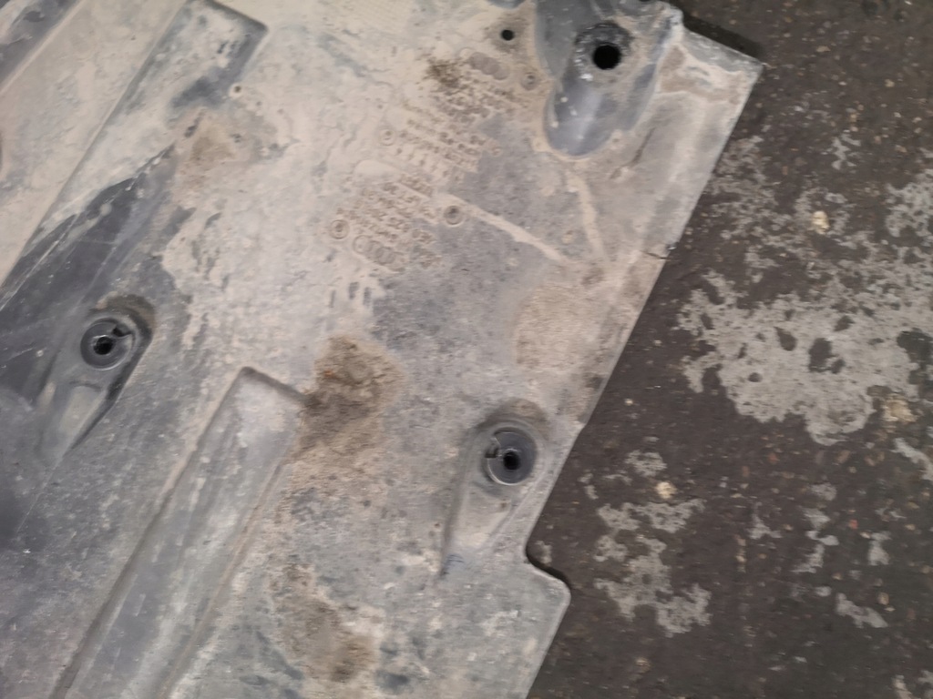 фото №8, Захист підвіска права audi a8 d3 4e0825206h