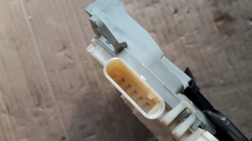 фото №5, A6 c7 4g замок дверь правый перед 5pin a7 s4 b8 a5
