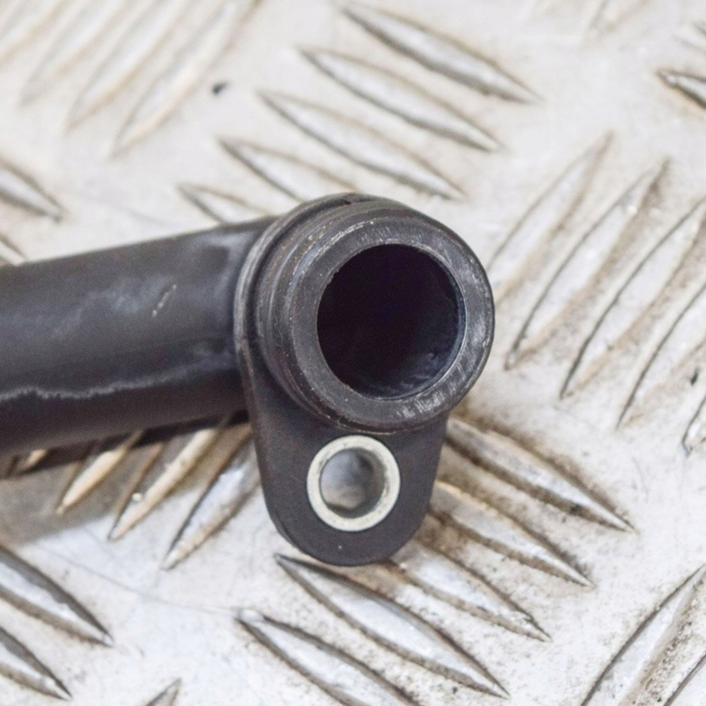 Ford fiesta 2010 труба фильтра картера масляный в Украине